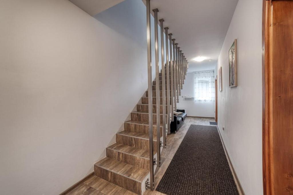 Penzion Jolla Červený Kláštor Bagian luar foto