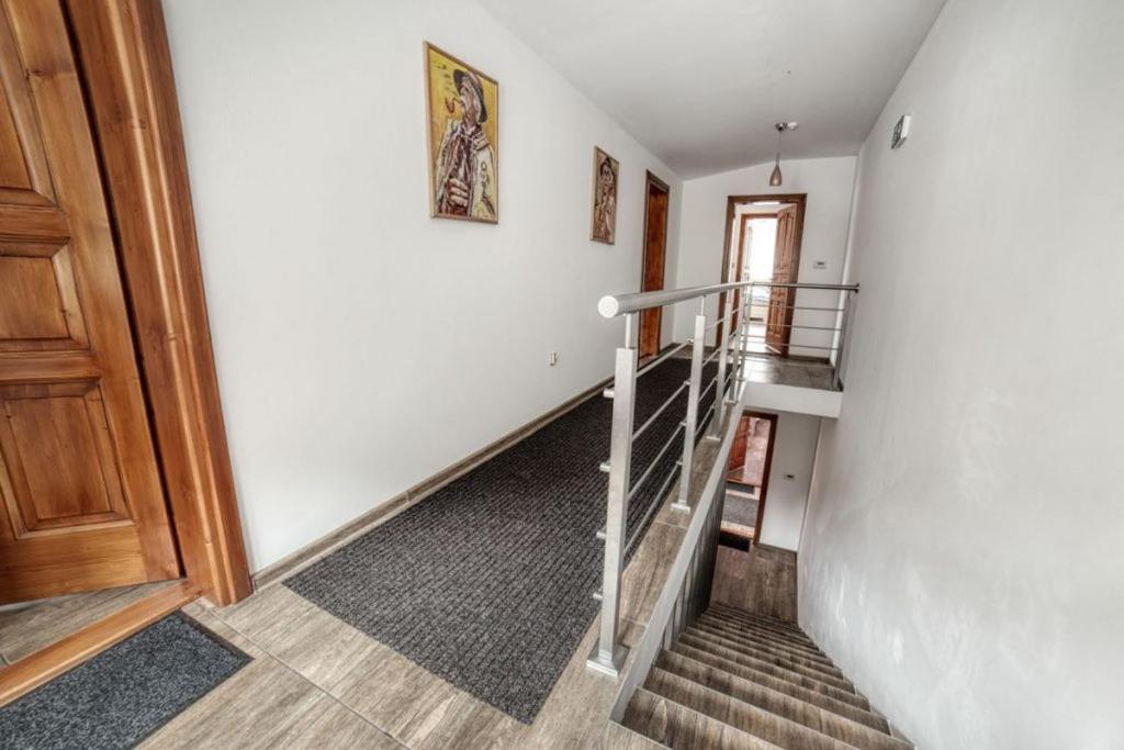 Penzion Jolla Červený Kláštor Bagian luar foto