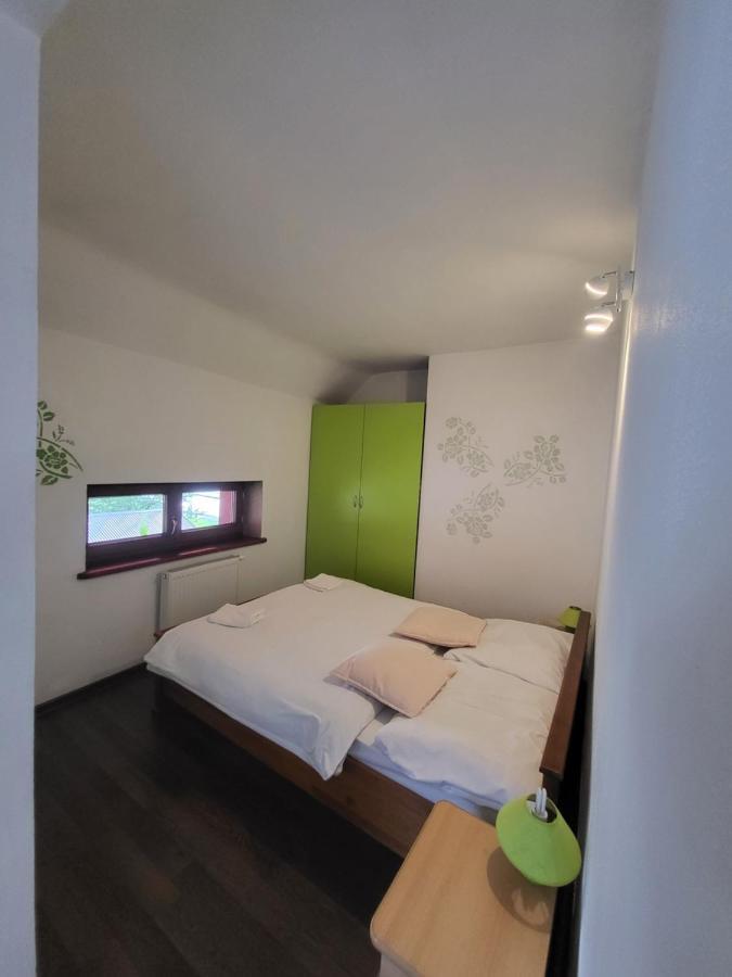Penzion Jolla Červený Kláštor Bagian luar foto